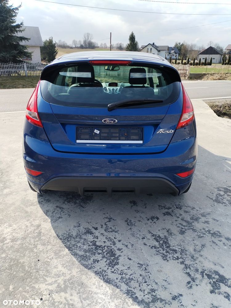 Ford Fiesta - 23
