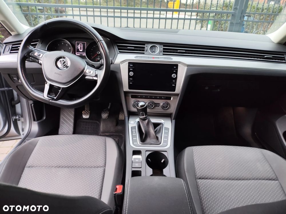 Volkswagen Passat 1.4 TSI BMT Trendline - 5