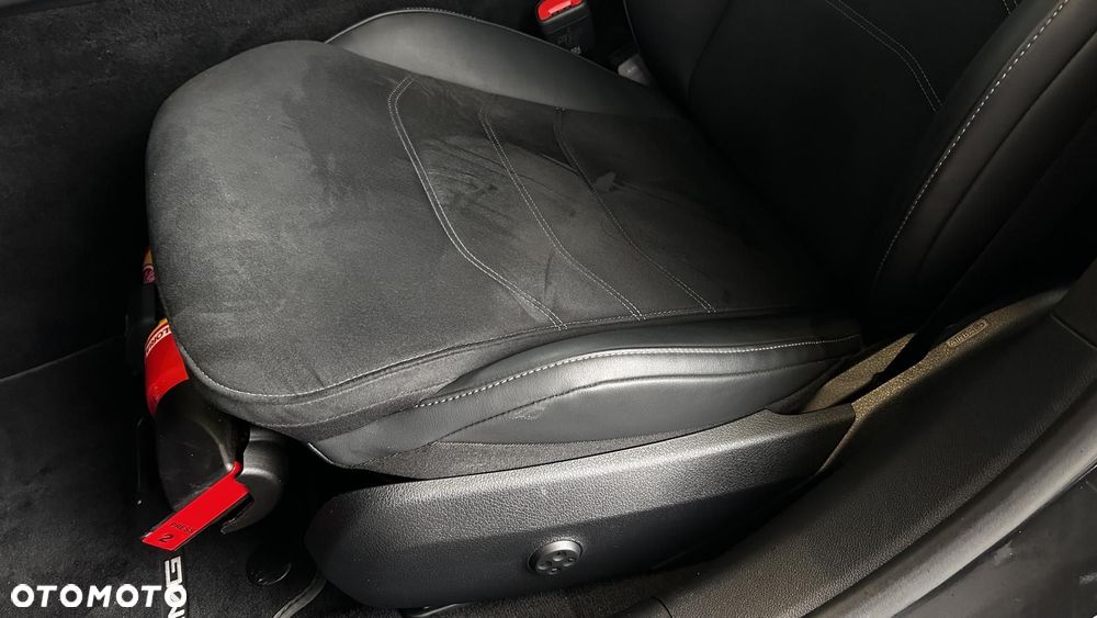 Mercedes-Benz Klasa E - 13