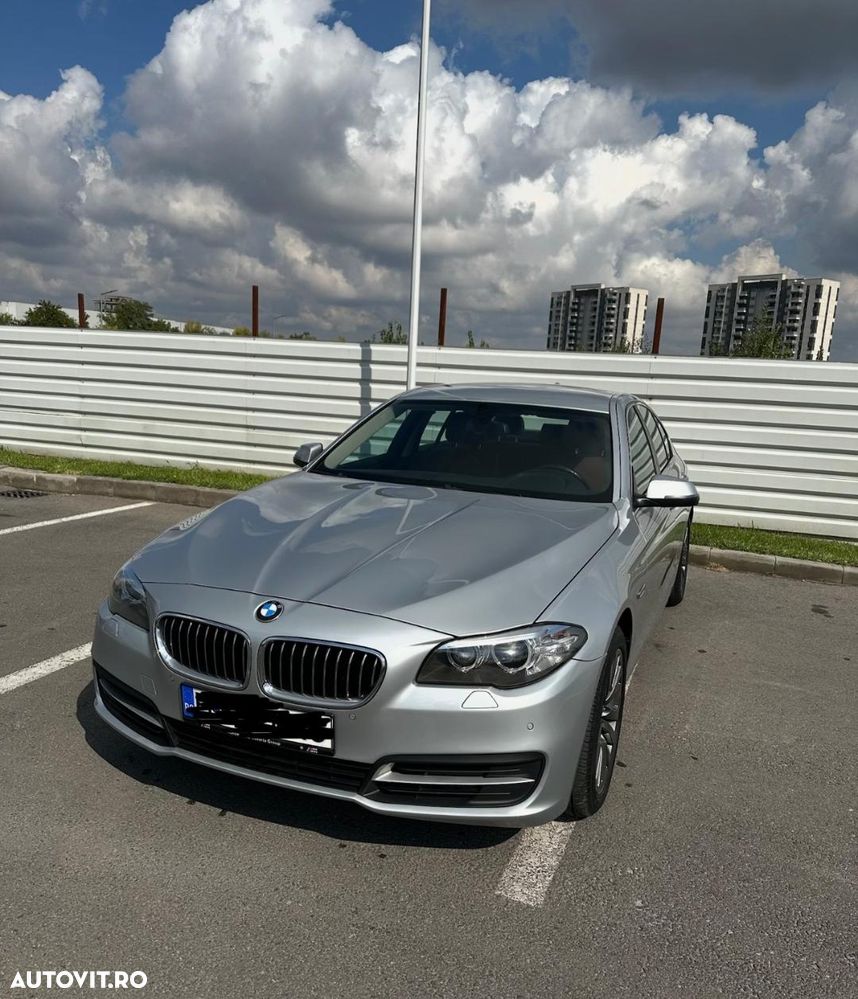 BMW Seria 5 520d xDrive - 4
