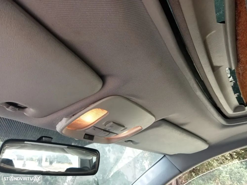 Volvo V40 1.6 - 19