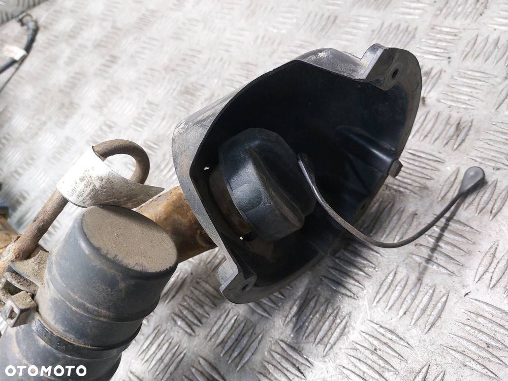 RURA WLEW PALIWA RAM 1500 I LIFT 5.7 13-  68192064AD 05147294AC - 4
