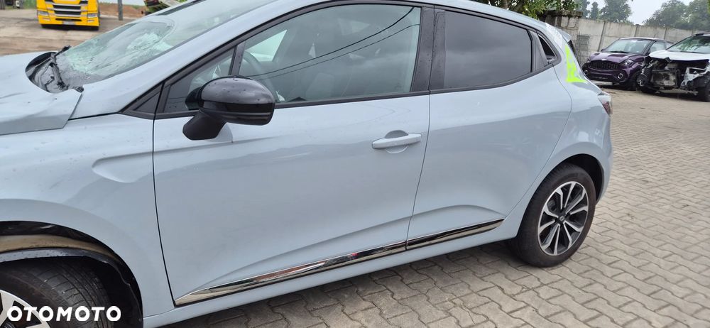 Renault Clio 1.6 E-TECH Full Hybrid 145 Techno - 8