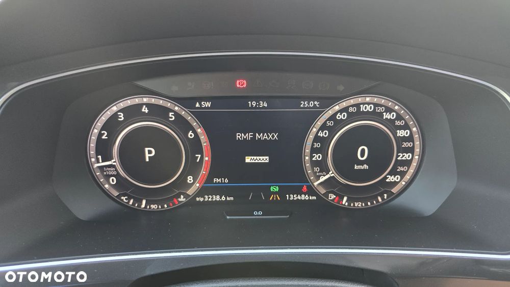 Volkswagen Tiguan - 10