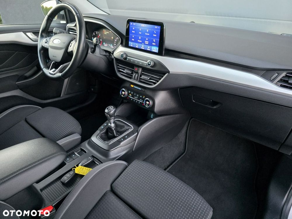 Ford Focus - 8