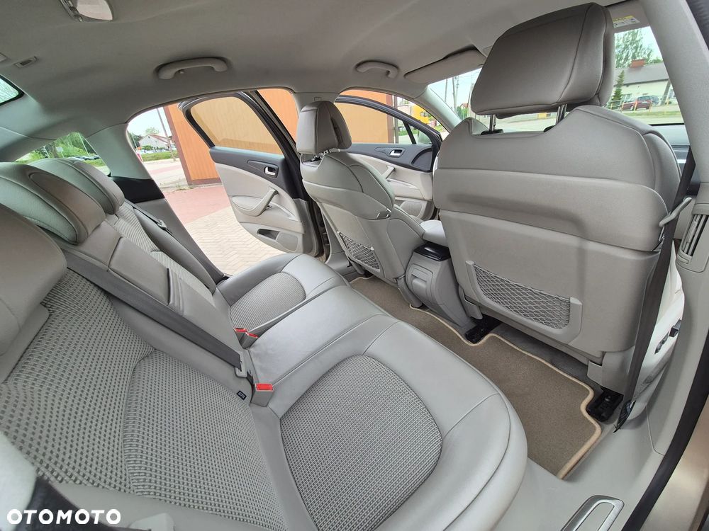 Citroën C5 HDi 140 FAP Exclusive - 16