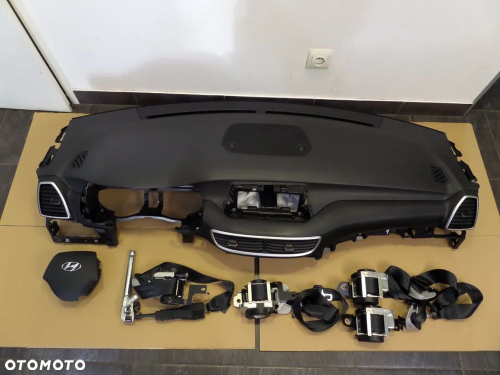 HYUNDAI TUCSON LIFT AIRBAG KONSOLA DESKA PASY DOPINACZ - 1