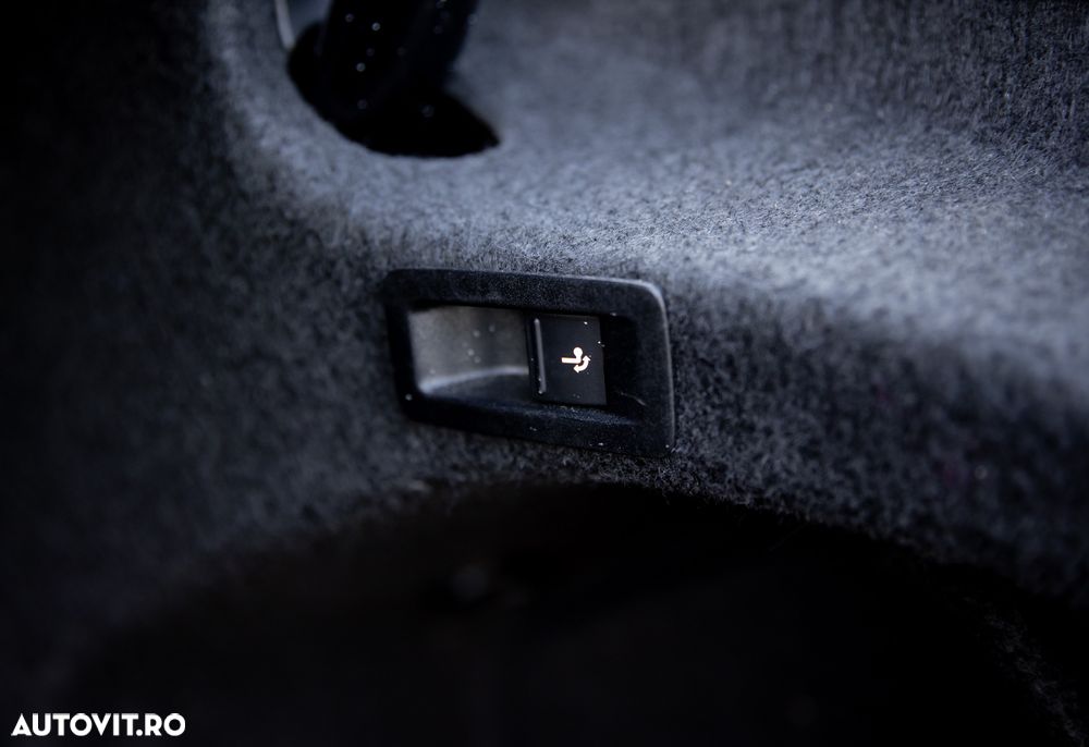 Volkswagen Passat CC - 22