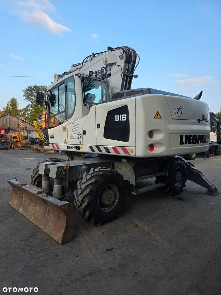 Liebherr A916 - 9