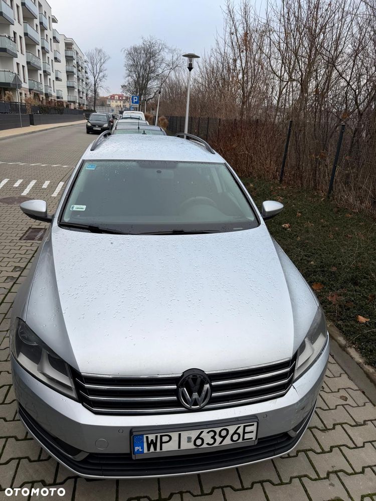 Volkswagen Passat 2.0 TDI Comfortline DSG - 6
