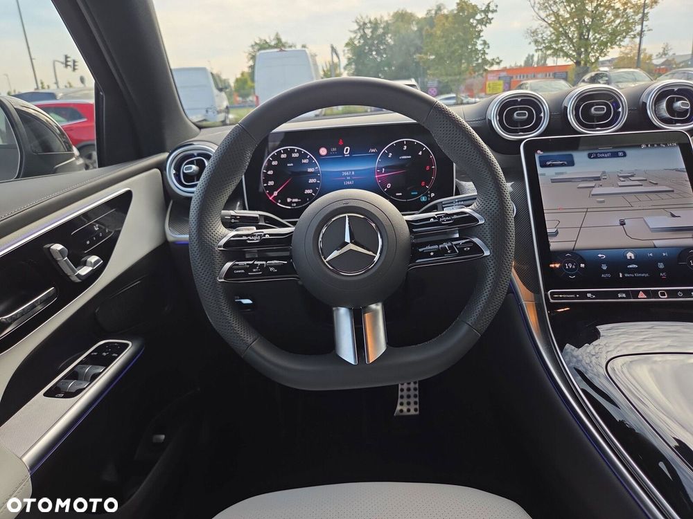 Mercedes-Benz GLC - 17