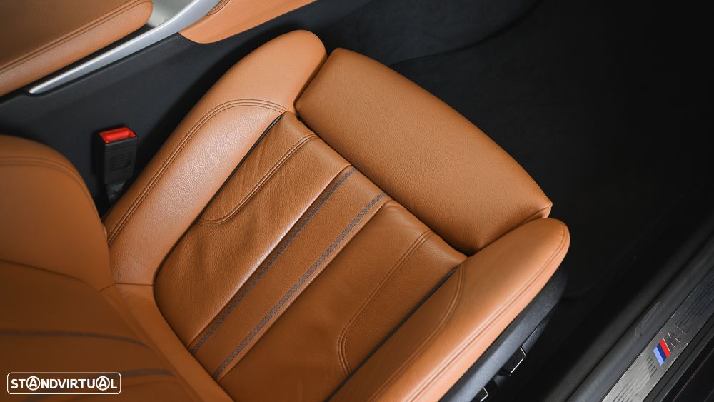 BMW 520 d Pack Desportivo M Auto - 36
