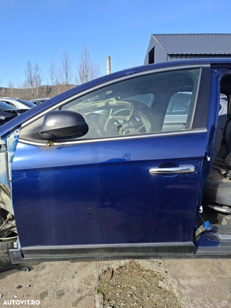 Usa dezechipata stanga fata Lancia Delta 2008 - 1