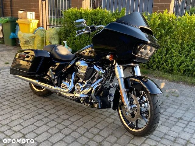 Harley-Davidson Touring Road Glide - 1
