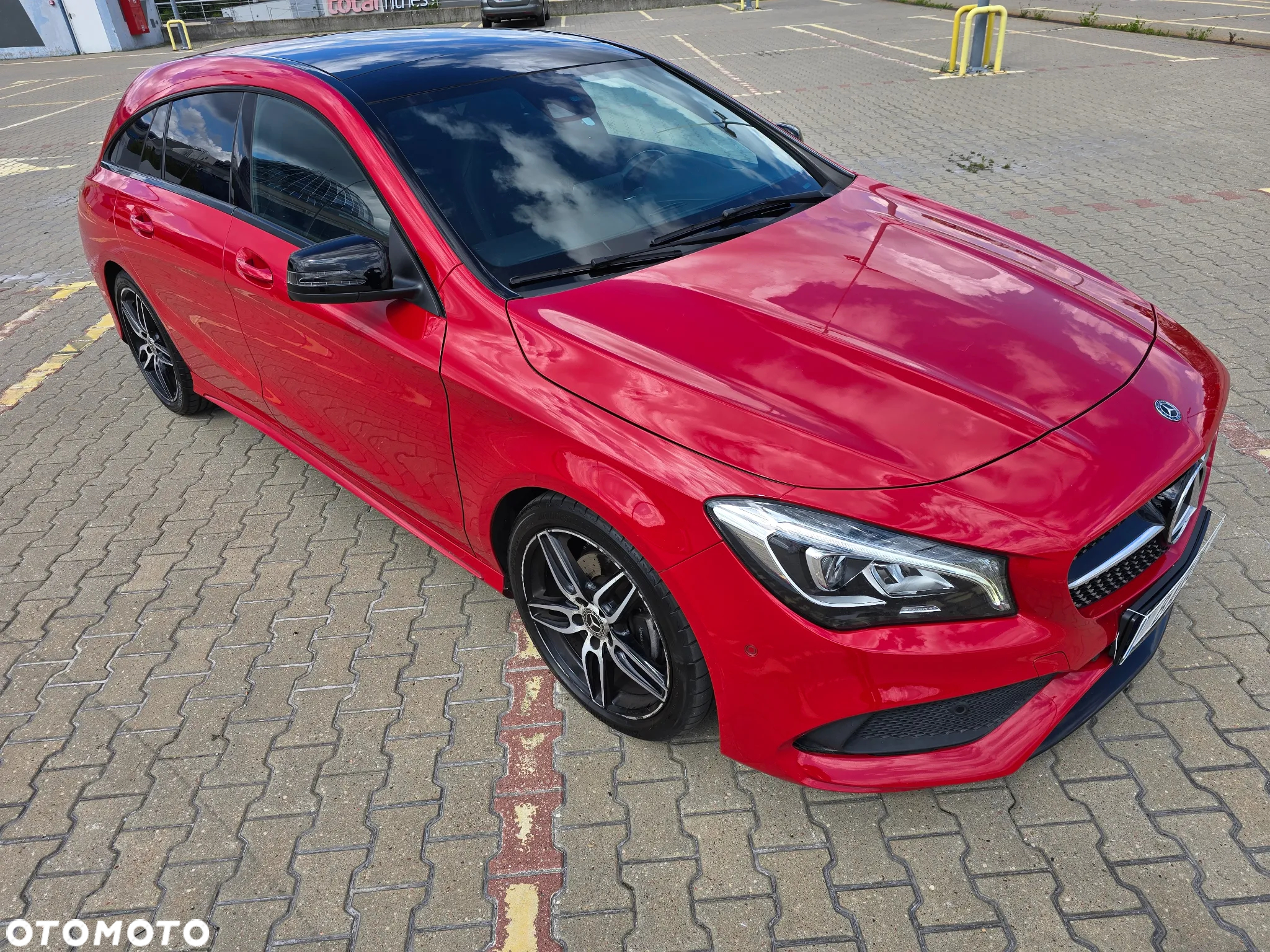 Mercedes-Benz CLA 180 7G-DCT AMG Line - 4