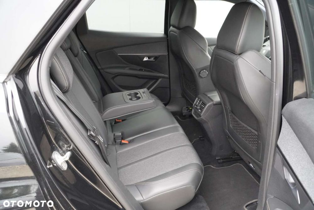 Peugeot 3008 BlueHDi 130 Stop & Start EAT8 GT Pack - 11