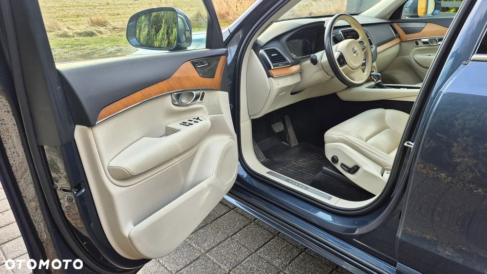 Volvo XC 90 T6 AWD Geartronic Momentum - 14