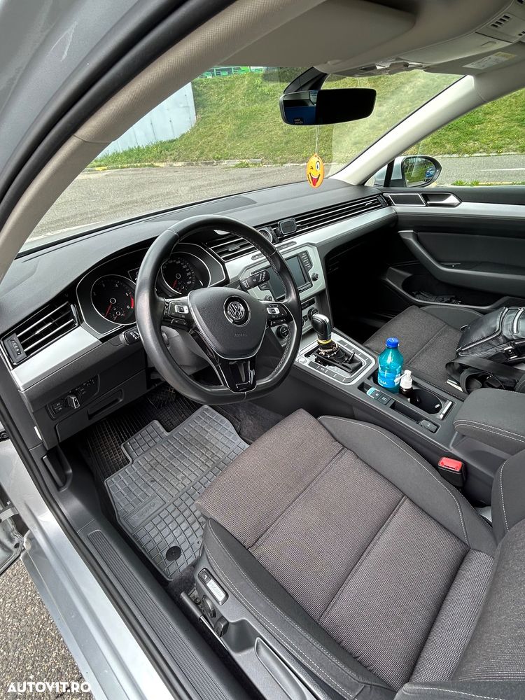 Volkswagen Passat 2.0 TDI DSG (BlueMotion Technology) Comfortline - 3