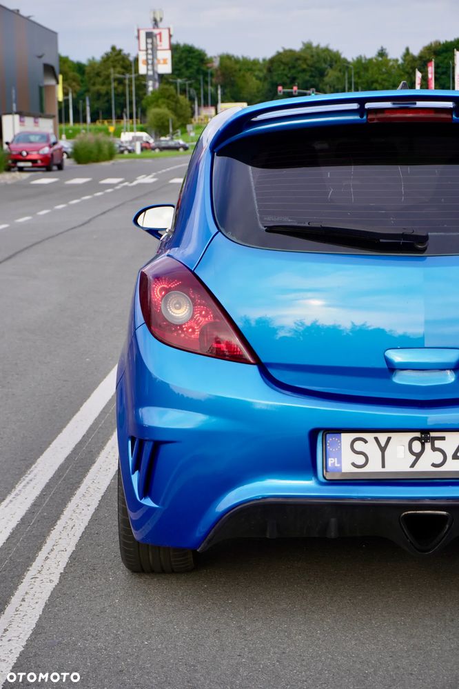 Opel Corsa 1.6T OPC - 8
