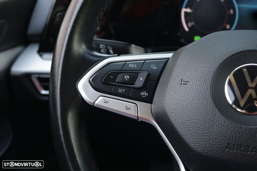 VW Golf 2.0 TDI Life - 31