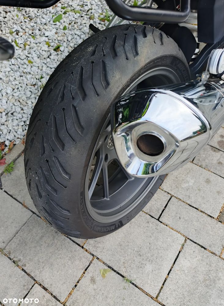 BMW RS - 13