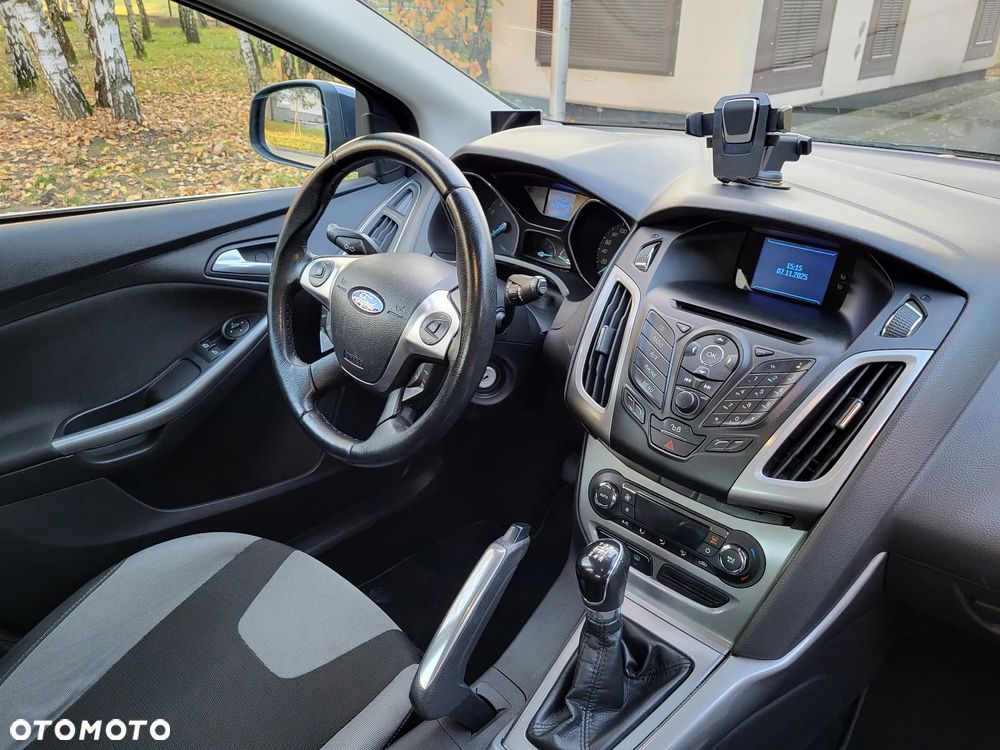 Ford Focus - 11