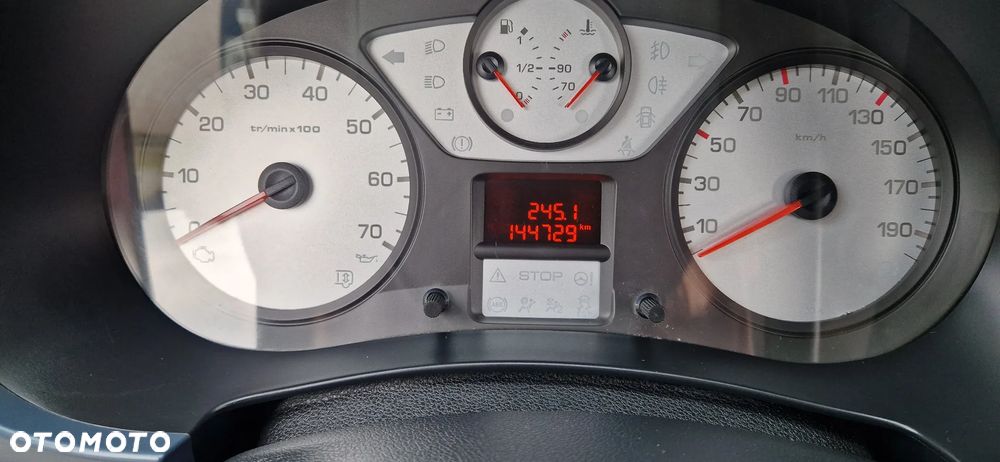 Peugeot Partner 120 VTi Active - 13