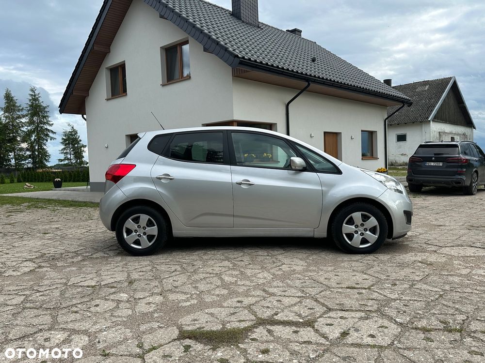 Kia Venga 1.6 CRDi M - 2
