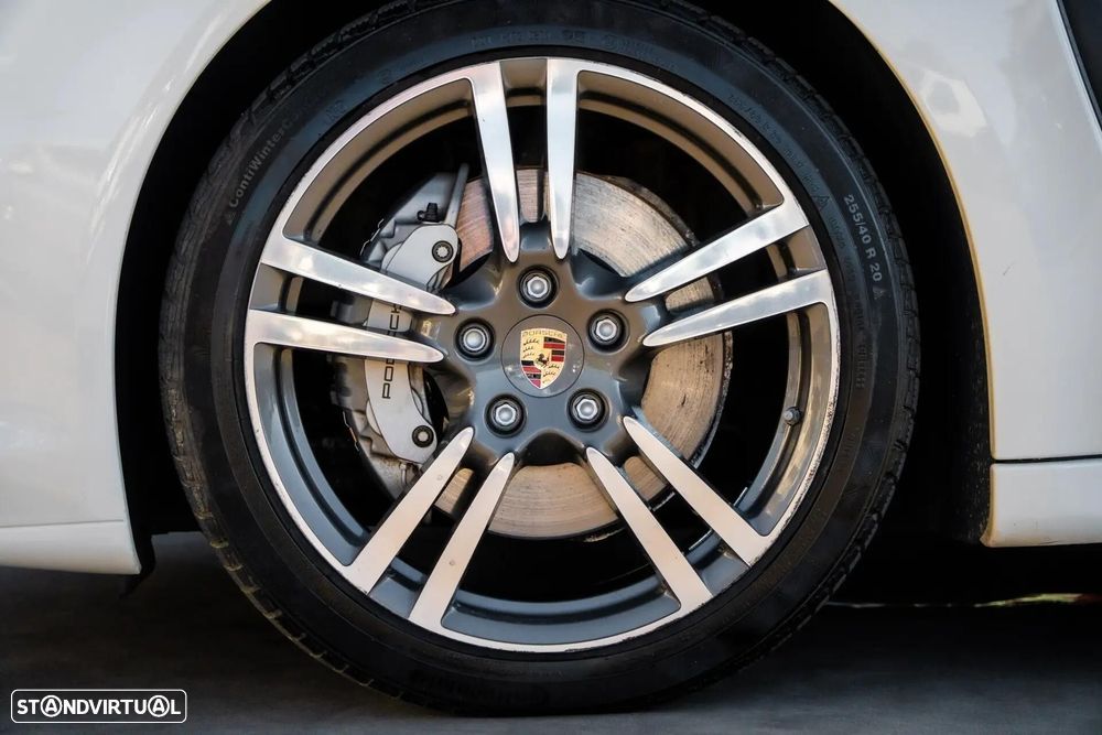 Porsche Panamera 4S PDK - 13