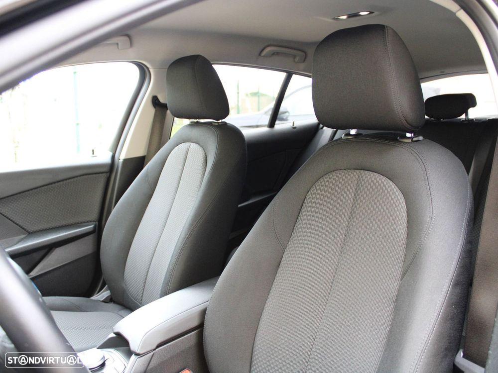 BMW 116 d Pack Essence - 22