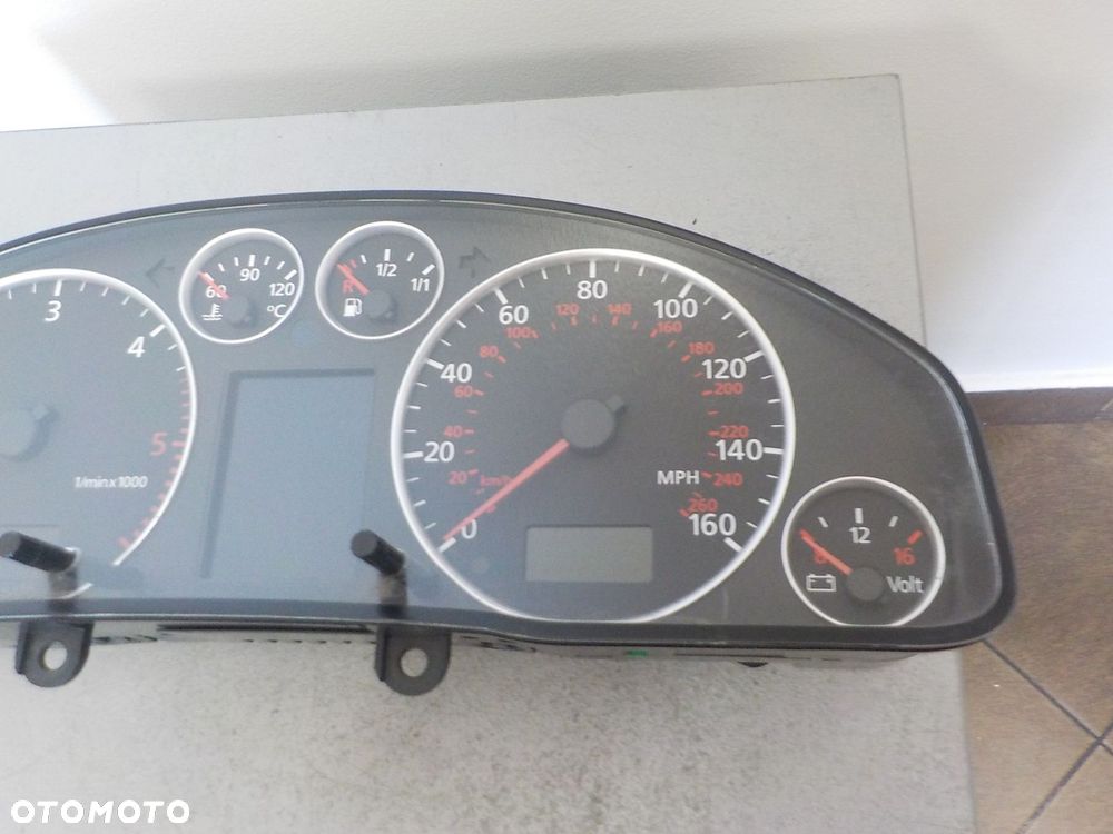 AUDI A6 C5 LICZNIK ZEGARY FIS 4B0920981JX - 4