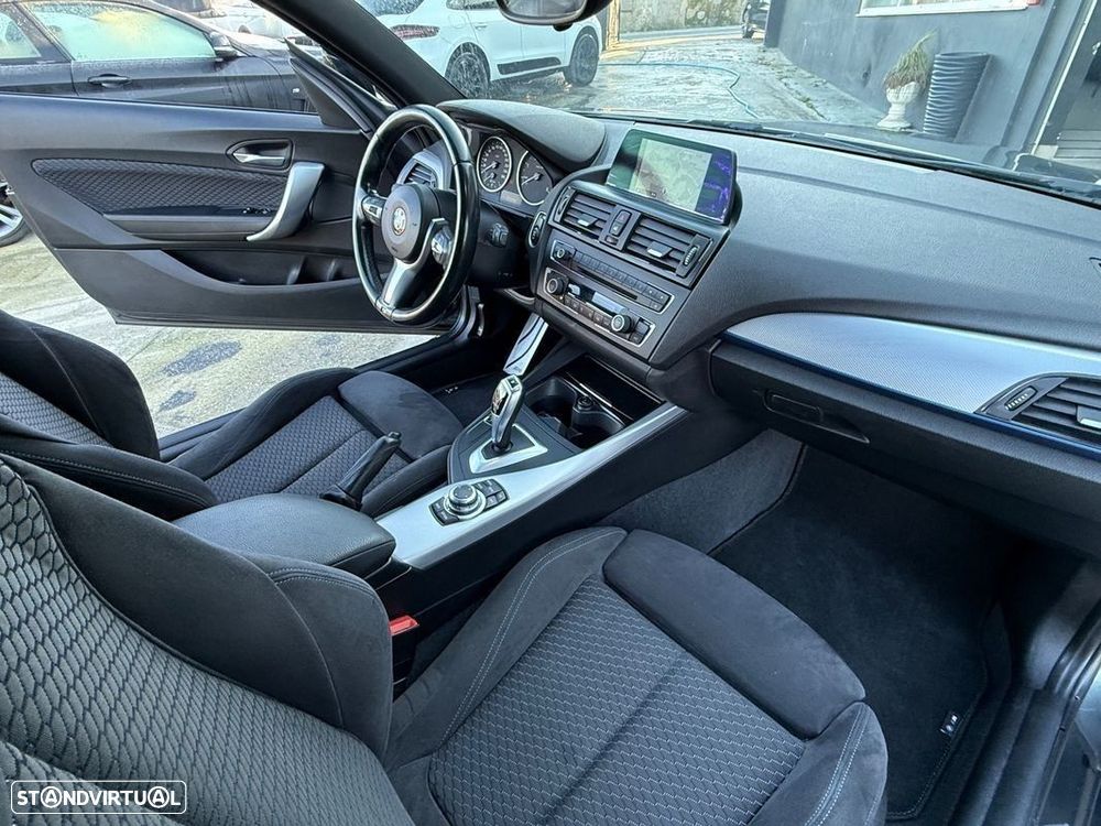 BMW 118 dA Pack M - 12