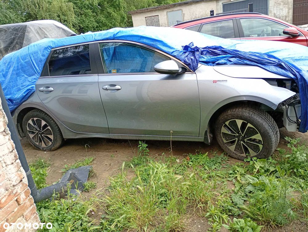 Kia Ceed - 1