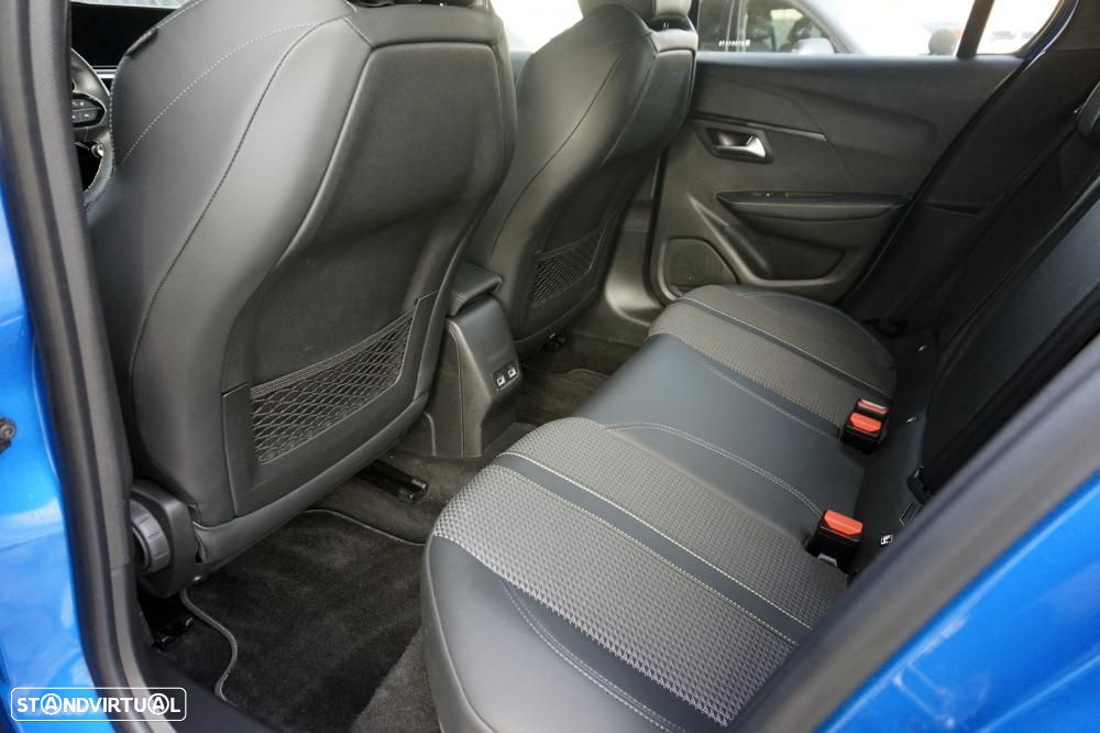 Peugeot 208 1.2 PureTech GT Line - 4