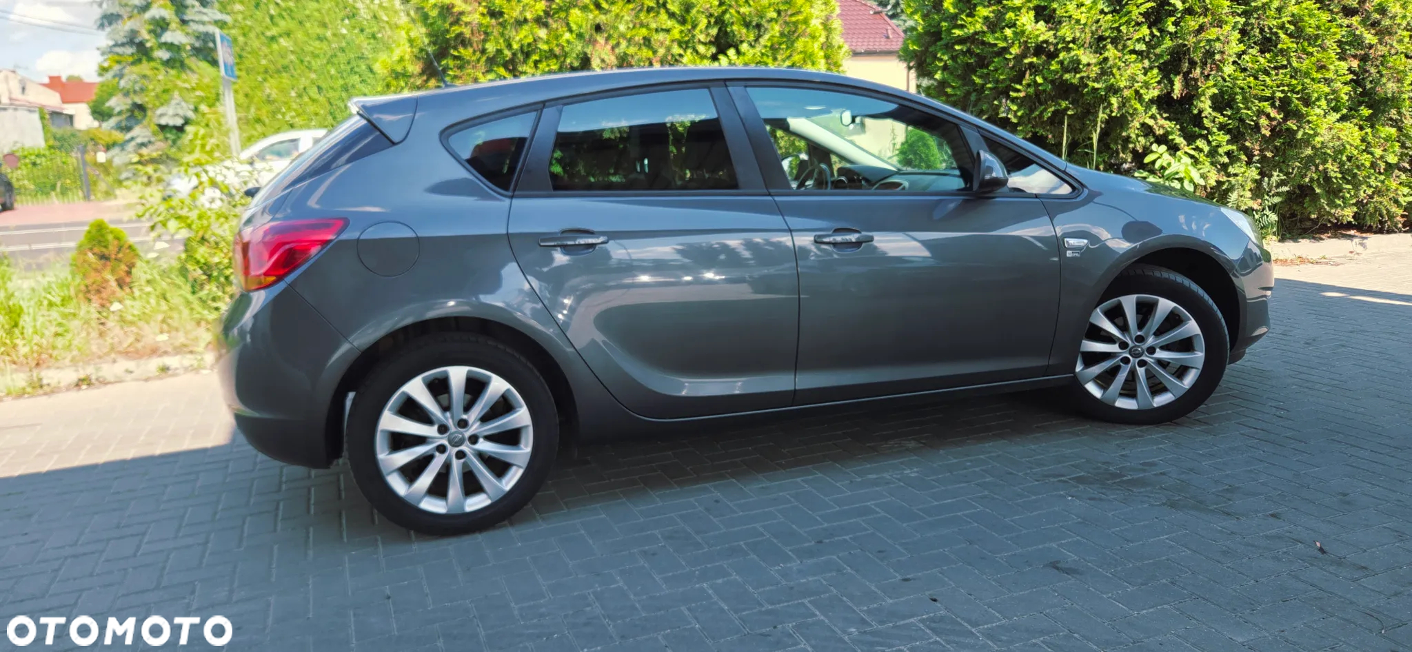 Opel Astra 1.4 Turbo 150 Jahre - 19