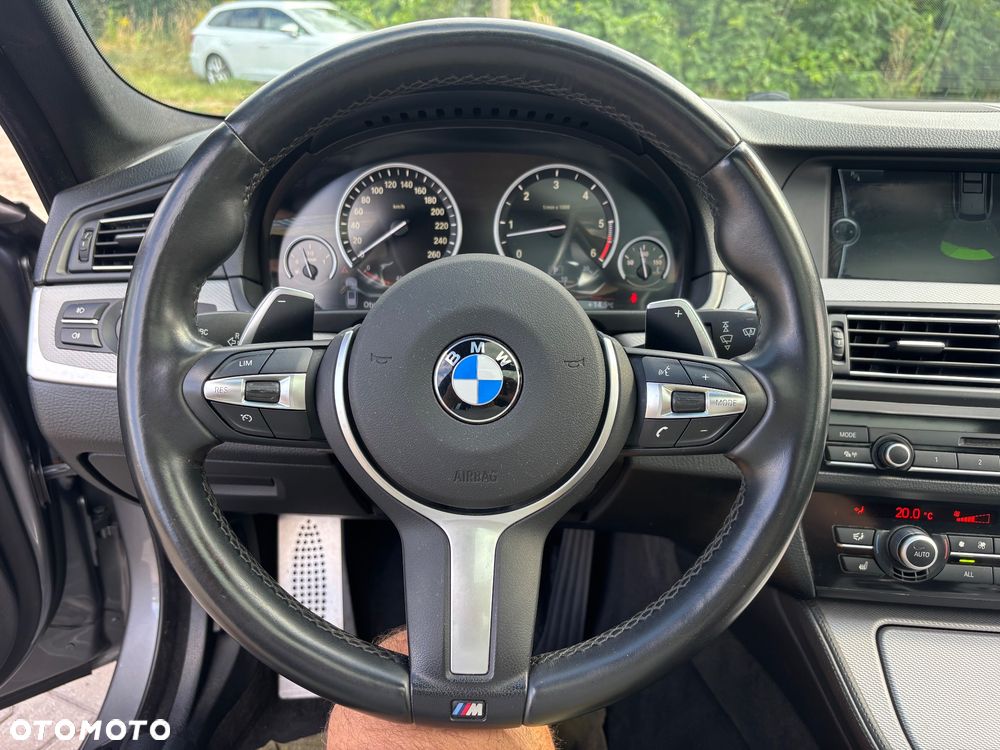 BMW Seria 5 535d xDrive - 29