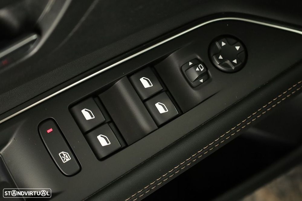 Peugeot 3008 1.2 PureTech GT EAT8 - 19