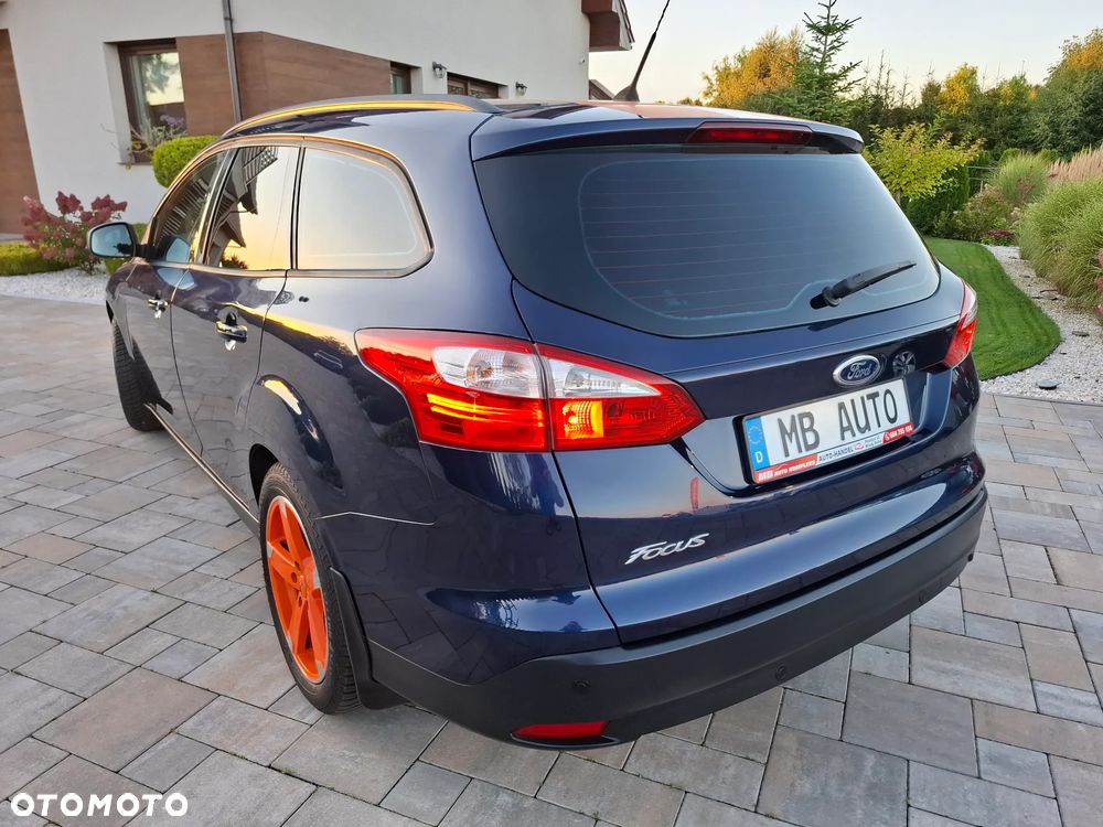 Ford Focus 1.6 TDCi DPF Champions Edition - 16