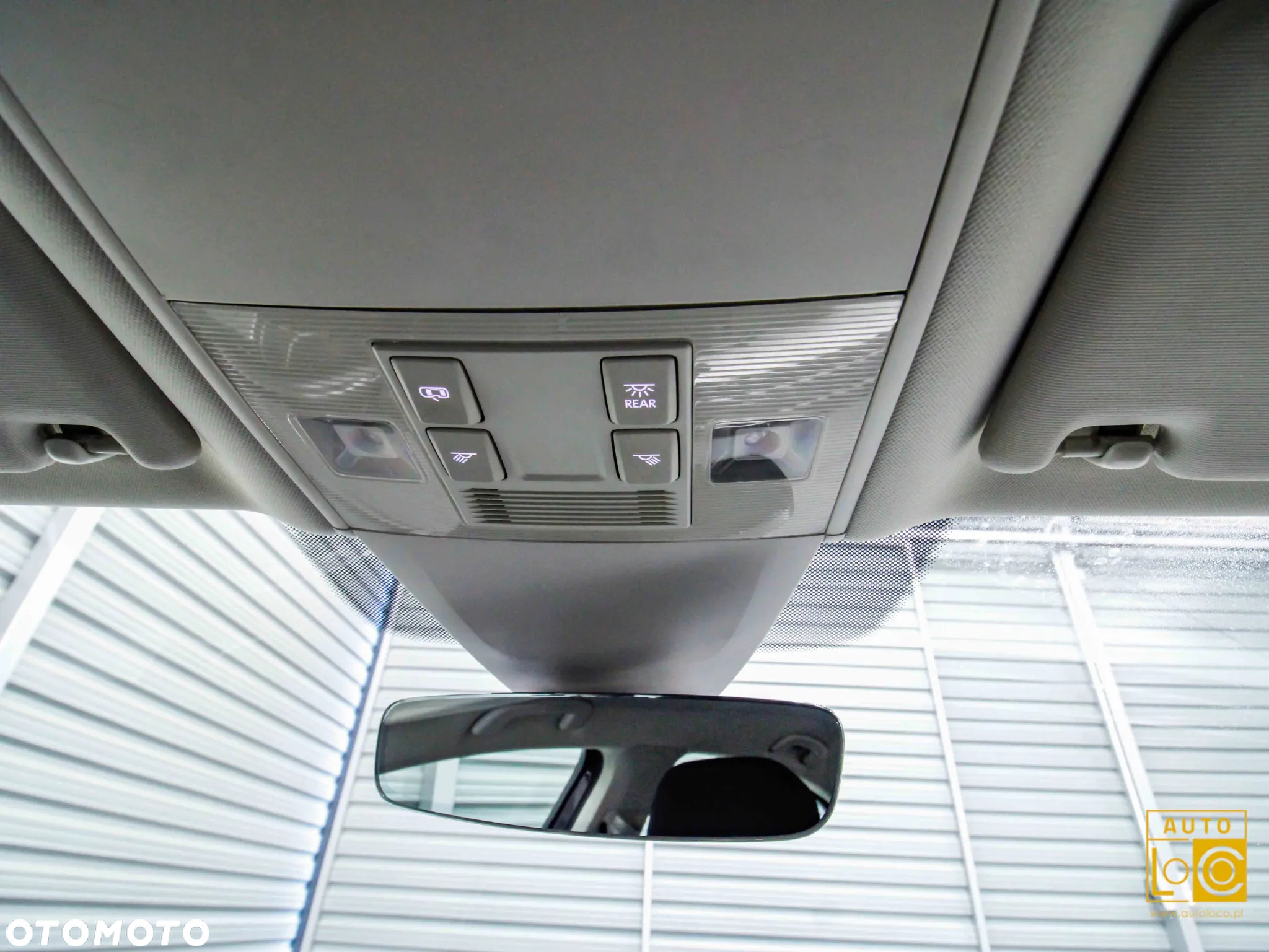 Volkswagen Passat 2.0 TDI BMT Comfortline DSG - 36