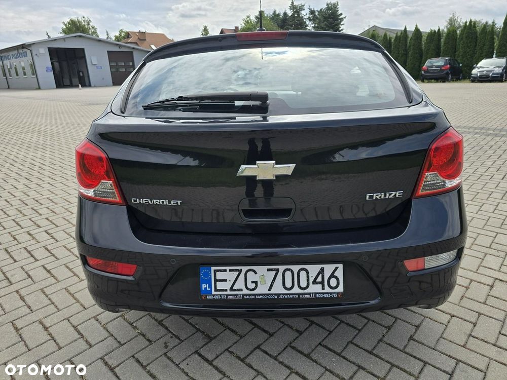Chevrolet Cruze - 12