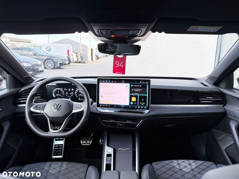 Volkswagen Passat Variant 2.0 TDI SCR R-Line DSG - 29