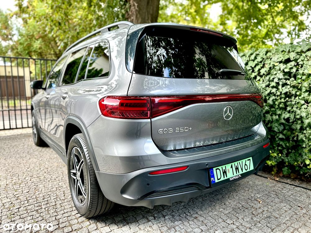 Mercedes-Benz EQB 250 70.5kWh AMG Line 7os - 6