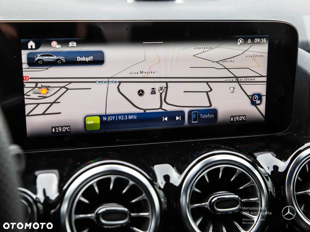 Mercedes-Benz GLA 250 e PHEV AMG Line 8G-DCT - 11