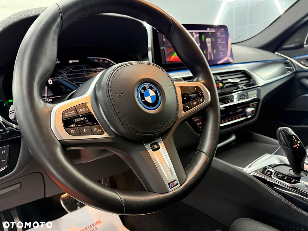 BMW Seria 5 530e xDrive M Sport sport - 17
