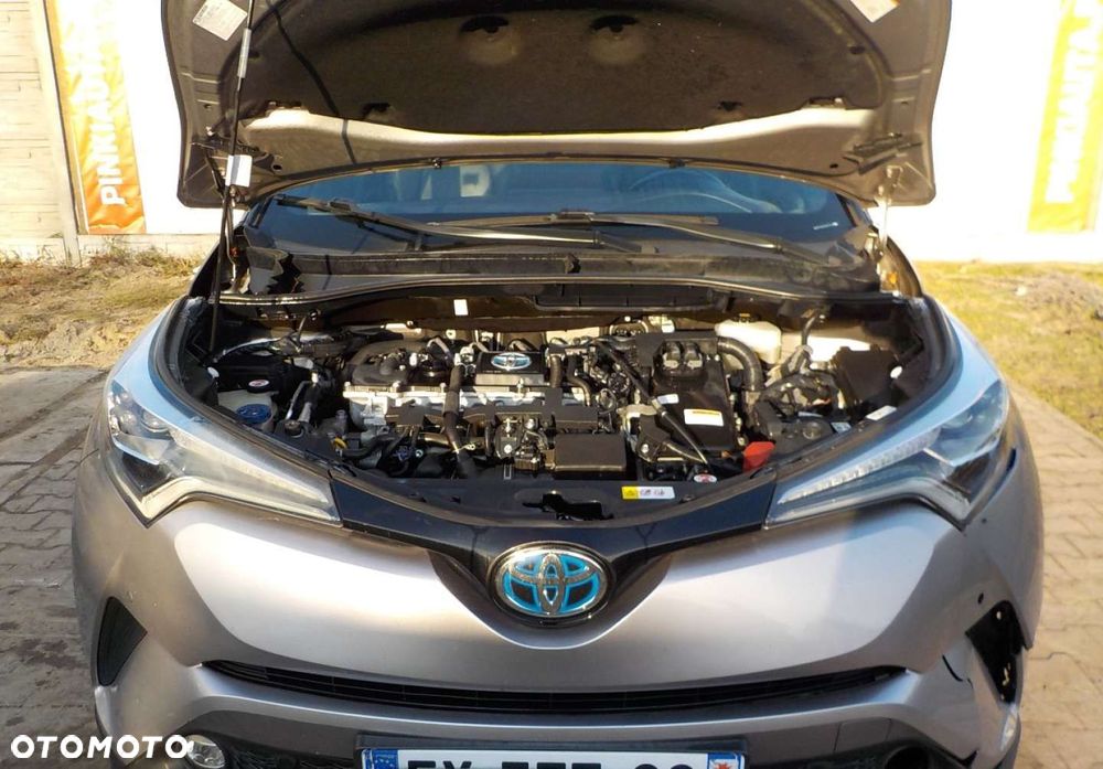 Toyota C-HR - 4