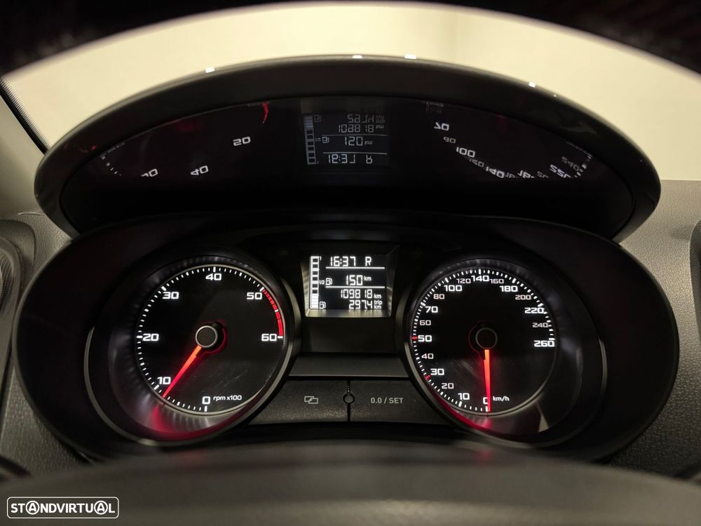 SEAT Ibiza ST 1.6 TDI FR DSG - 40