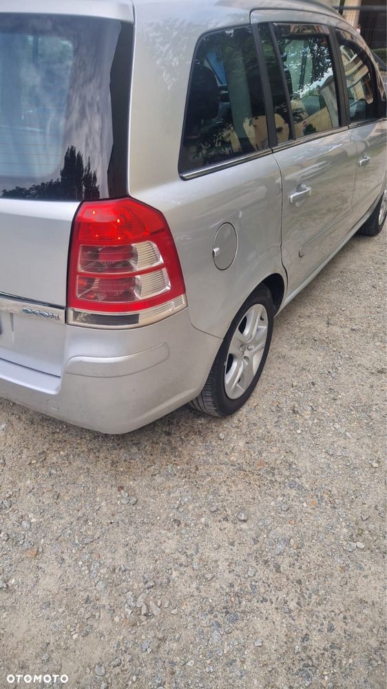 Opel Zafira - 3