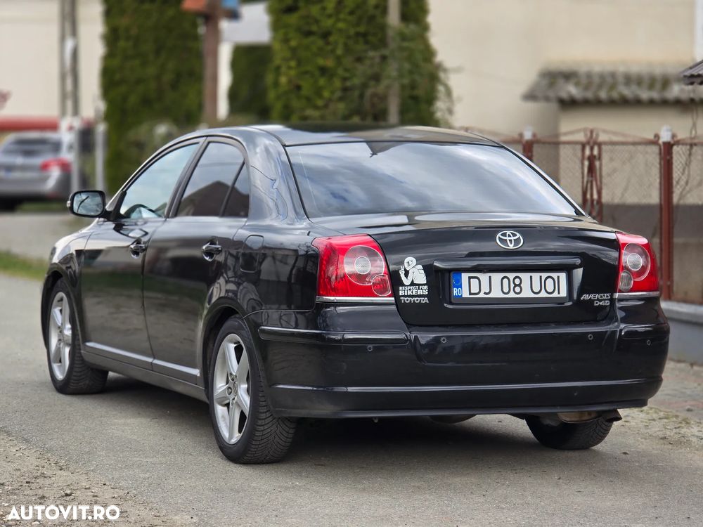 Toyota Avensis 2.2 D-4D Luxury - 5