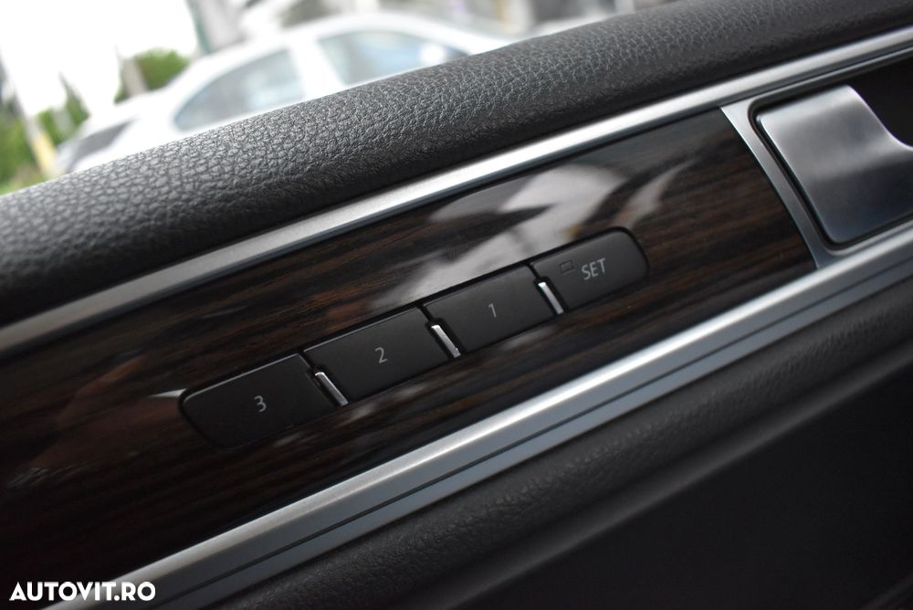 Volkswagen Touareg V6 TDI BMT Supreme Plus - 14