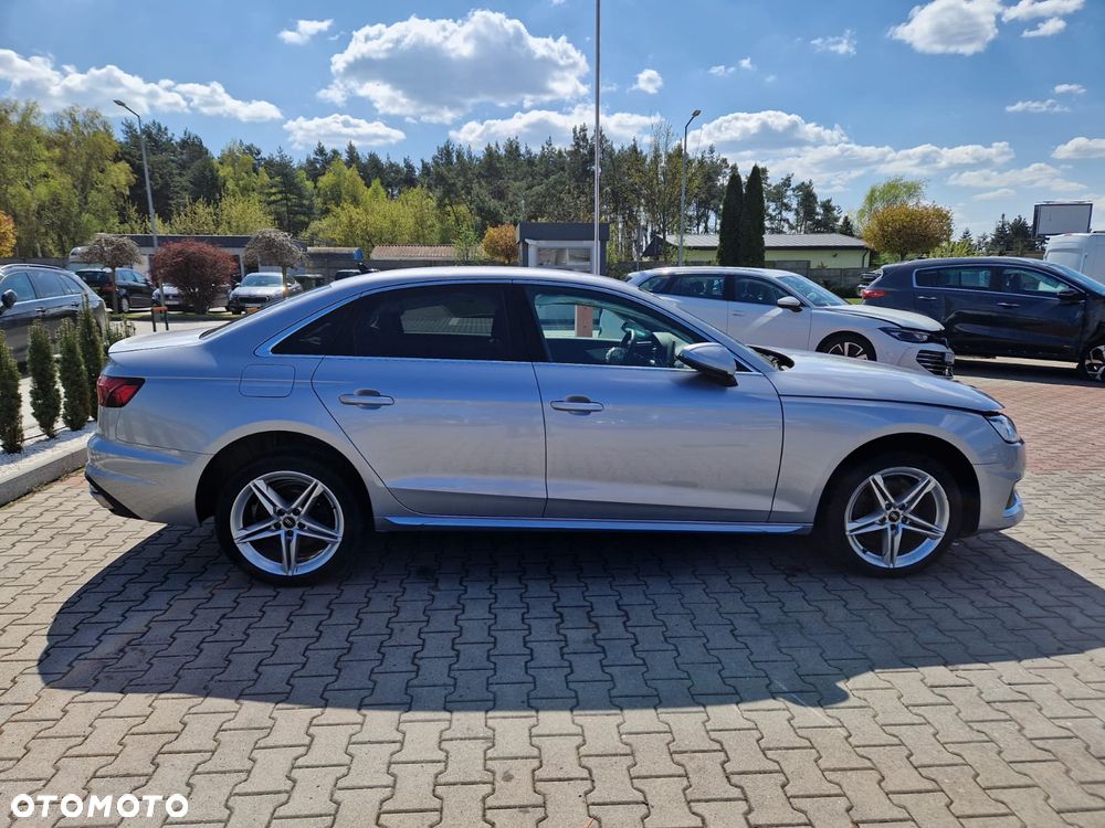 Audi A4 Limousine 35 TFSI mHEV Advanced S tronic - 1